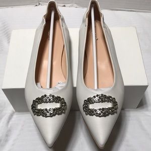 Ma&Lo leather pointy toe with jewel accessory flats. Made in Italy. NWT